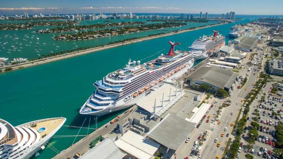 carnival cruise deals